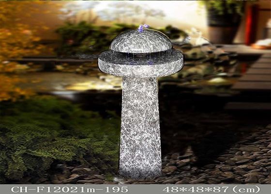 中国 Polyresinのきのこの軽水の噴水の砂岩色 サプライヤー