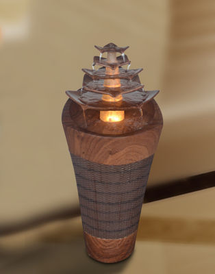 楕円形のバケツの裏庭水噴水 サプライヤー