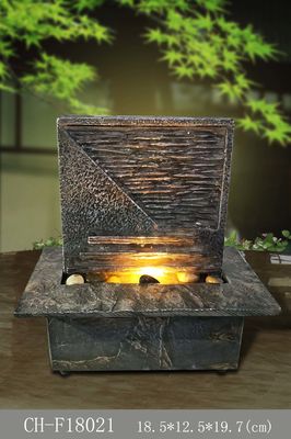 古典的なPolyresin家の内部水噴水 サプライヤー