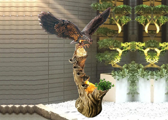 回転球のワシ動物の屋外水噴水 サプライヤー
